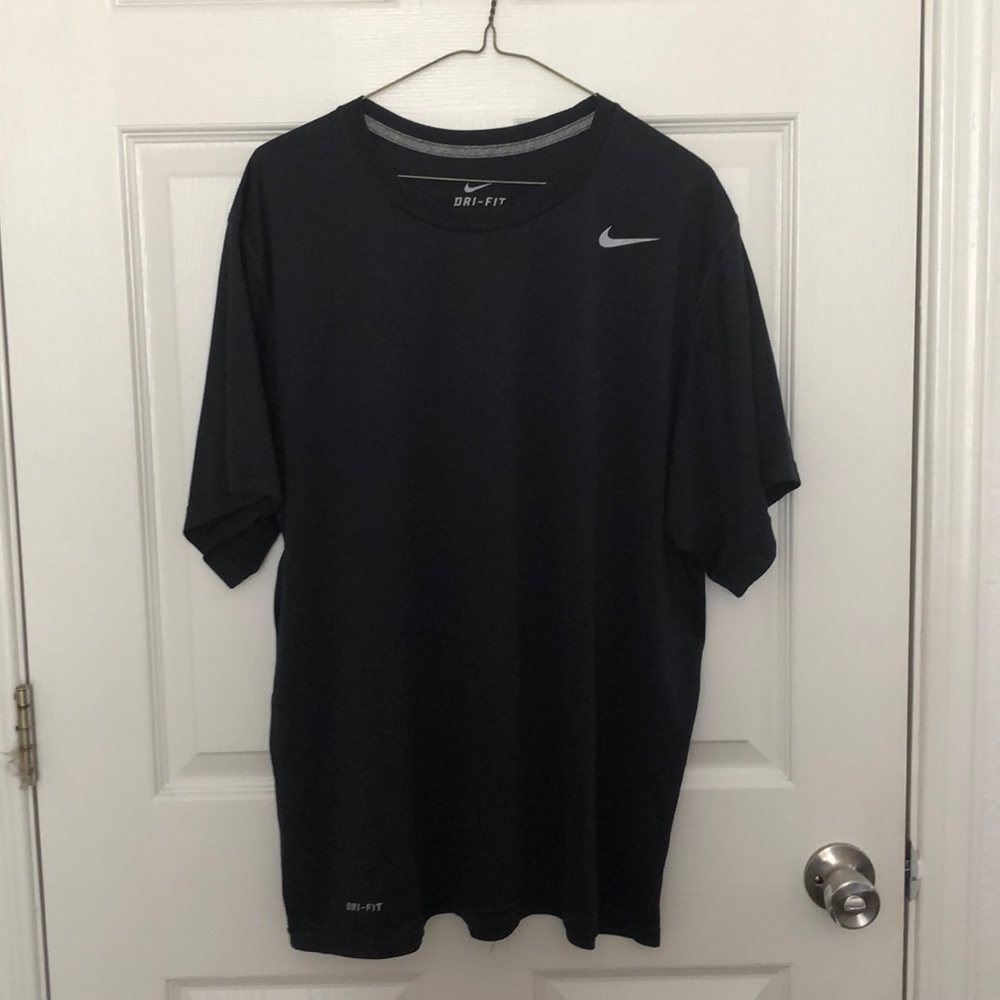 Black Nike dri-fit